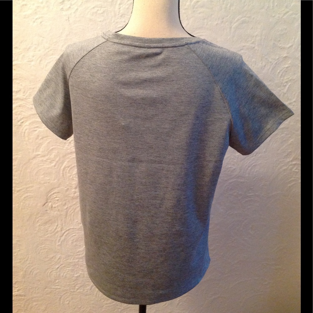 Workout Top - Picture 2 of 7